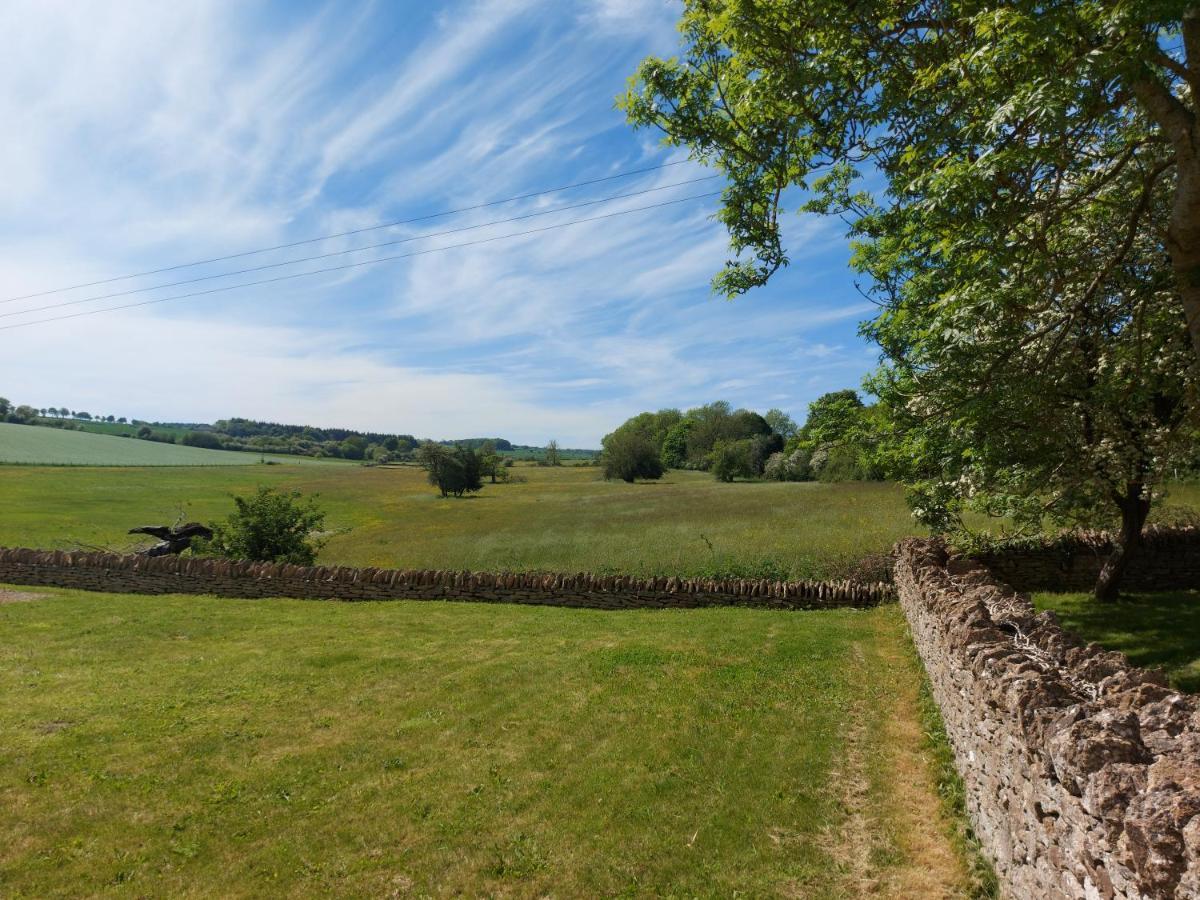 Thames Head Wharf - Historic Cotswold Cottage With Stunning Countryside Views Cirencester Exterior foto