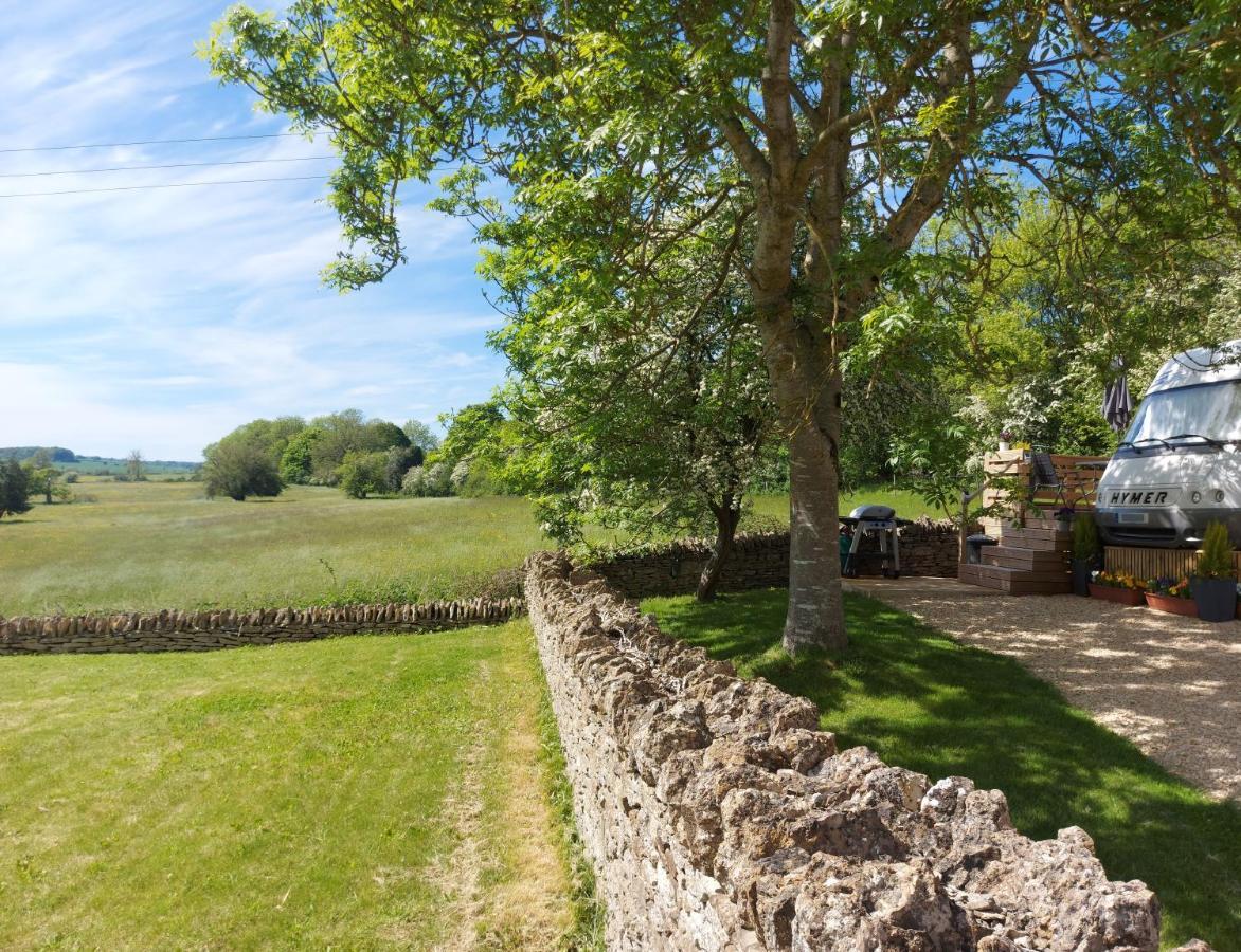 Thames Head Wharf - Historic Cotswold Cottage With Stunning Countryside Views Cirencester Exterior foto