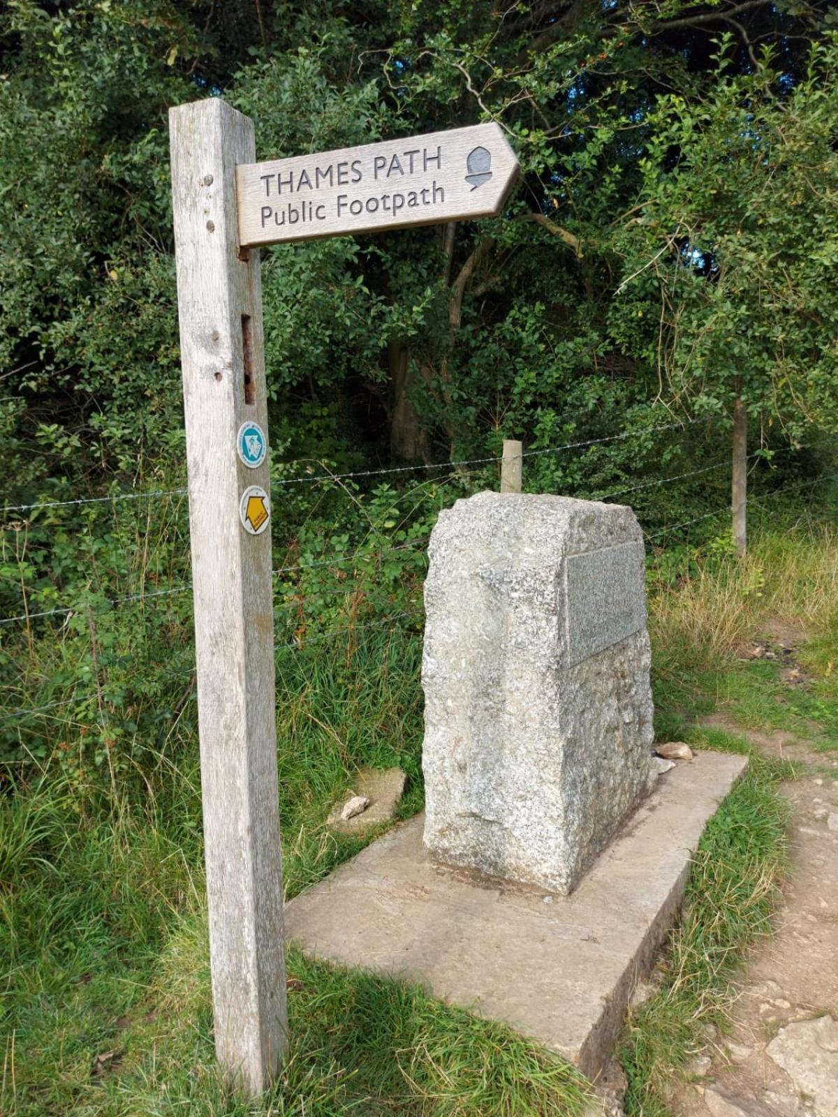 Thames Head Wharf - Historic Cotswold Cottage With Stunning Countryside Views Cirencester Exterior foto